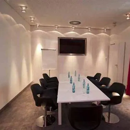 法兰克福多梅洛酒店 美因河畔法兰克福