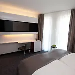 Dormero Frankfurt 4*
