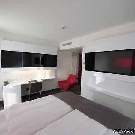 Dormero Frankfurt 4*