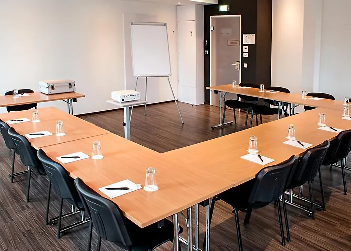 Dormero Frankfurt 4*