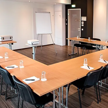 Dormero Frankfurt 4*